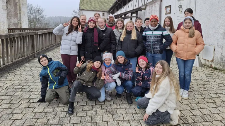 Die TeilnehmerInnen auf der Burg Wildenstein