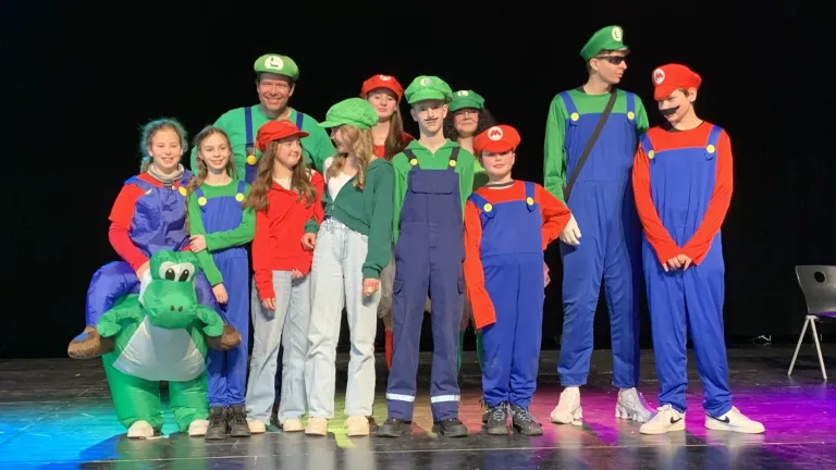 Unsere Super Marios und Luigis