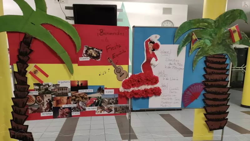 Plakate mit Einladung zur Fiesta