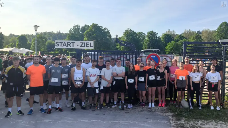 Gruppenbild aller Lize-Teams