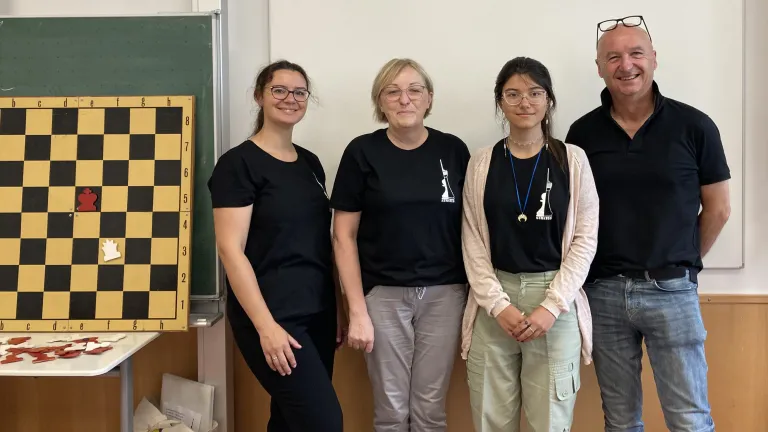 Frau Stasiuk, Frau Tetjana Kostak, Sofiia Korschak (A8b), Pfarrer Gerhard Mller