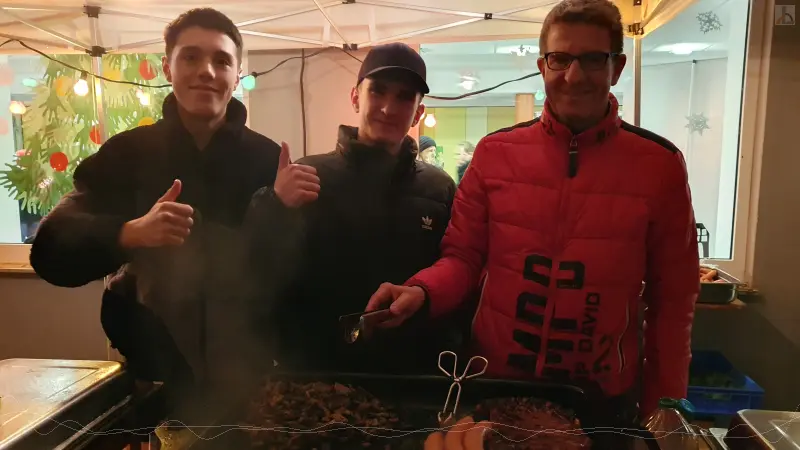 Lize-Kche hinter dem Grill